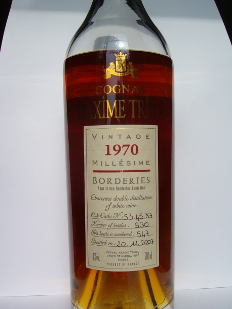 Un cognac millesimato - maison Trijol - Borderies 1970 L'etichetta riporta la data di imbottigliamento: nov. 2007, quindi questo cognac ha 37 anni, secondo l'uso. 
